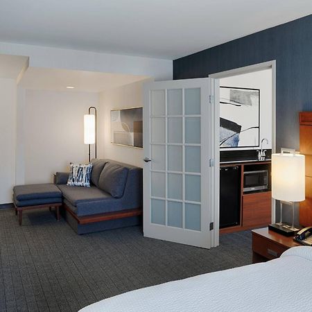 Готель Courtyard By Marriott Springfield Downtown Екстер'єр фото