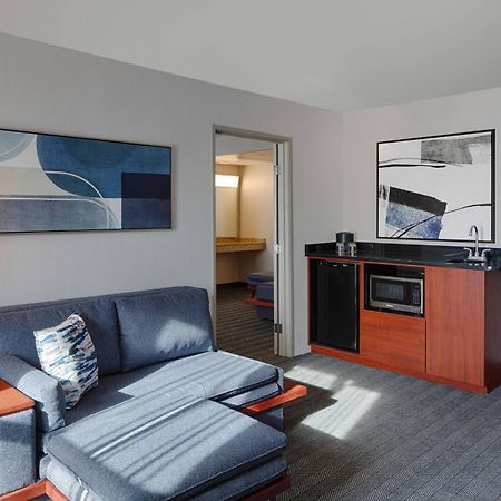 Готель Courtyard By Marriott Springfield Downtown Екстер'єр фото