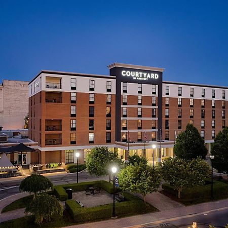 Готель Courtyard By Marriott Springfield Downtown Екстер'єр фото