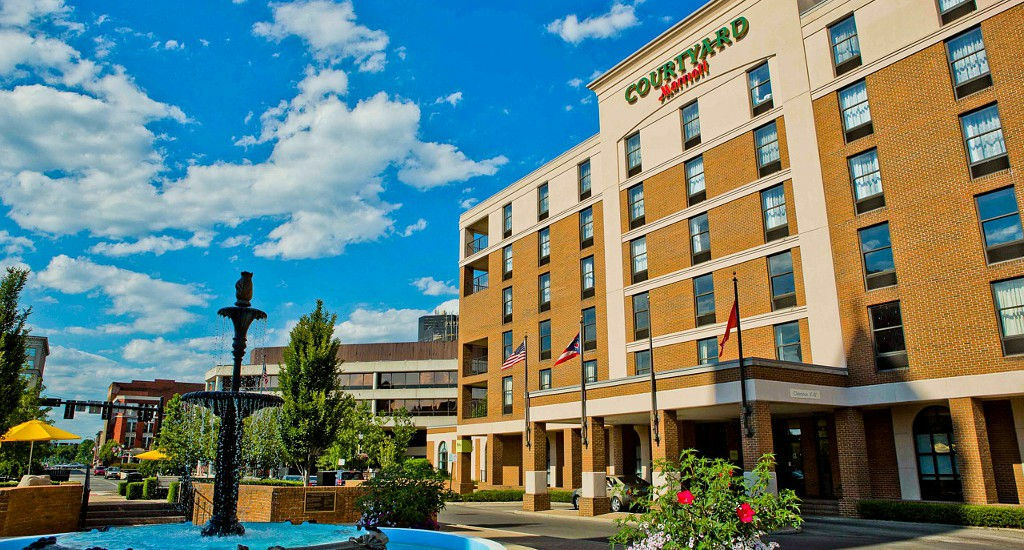 Готель Courtyard By Marriott Springfield Downtown Екстер'єр фото